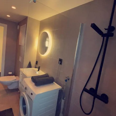 דירה Penthouse With Sauna, Balcony And Free Coffe *